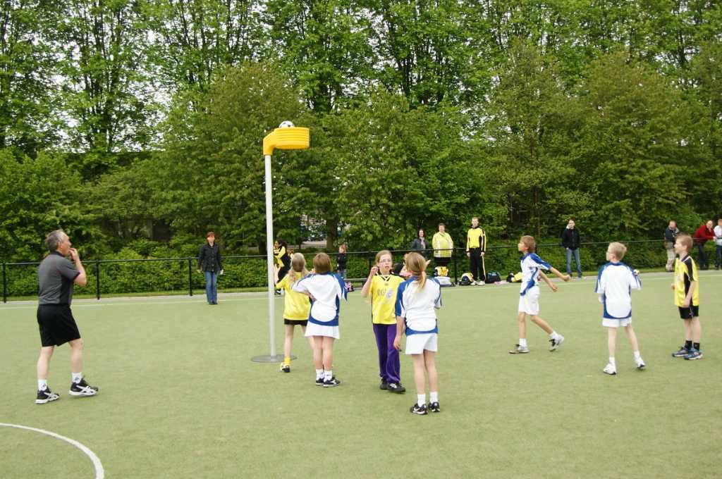 Korfbal E2  8 mei 2010 -18.JPG